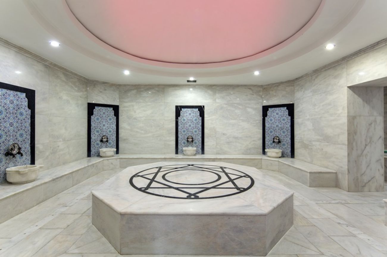 ALBA ROYAL HOTEL 5*