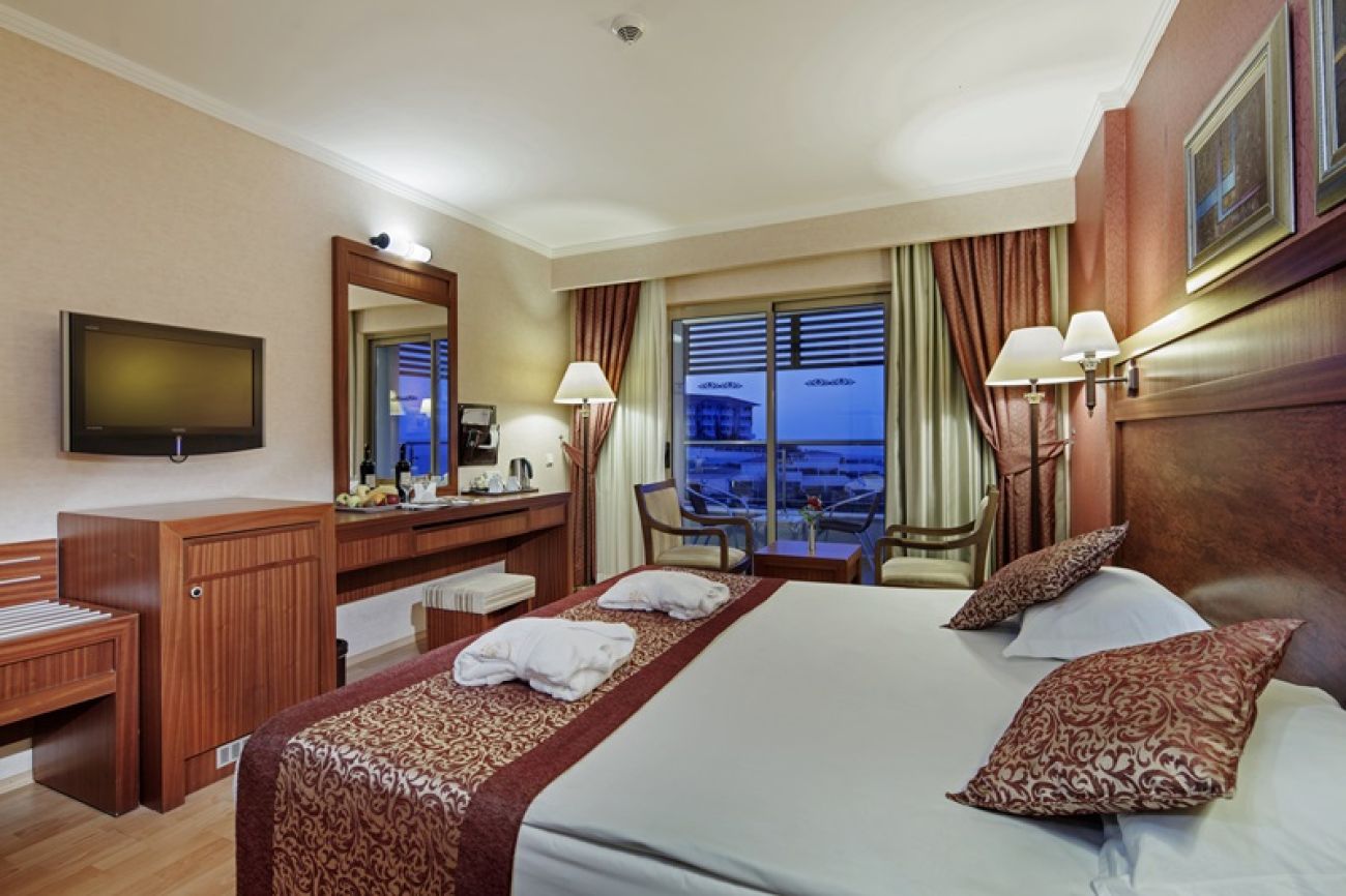 ALBA ROYAL HOTEL 5*