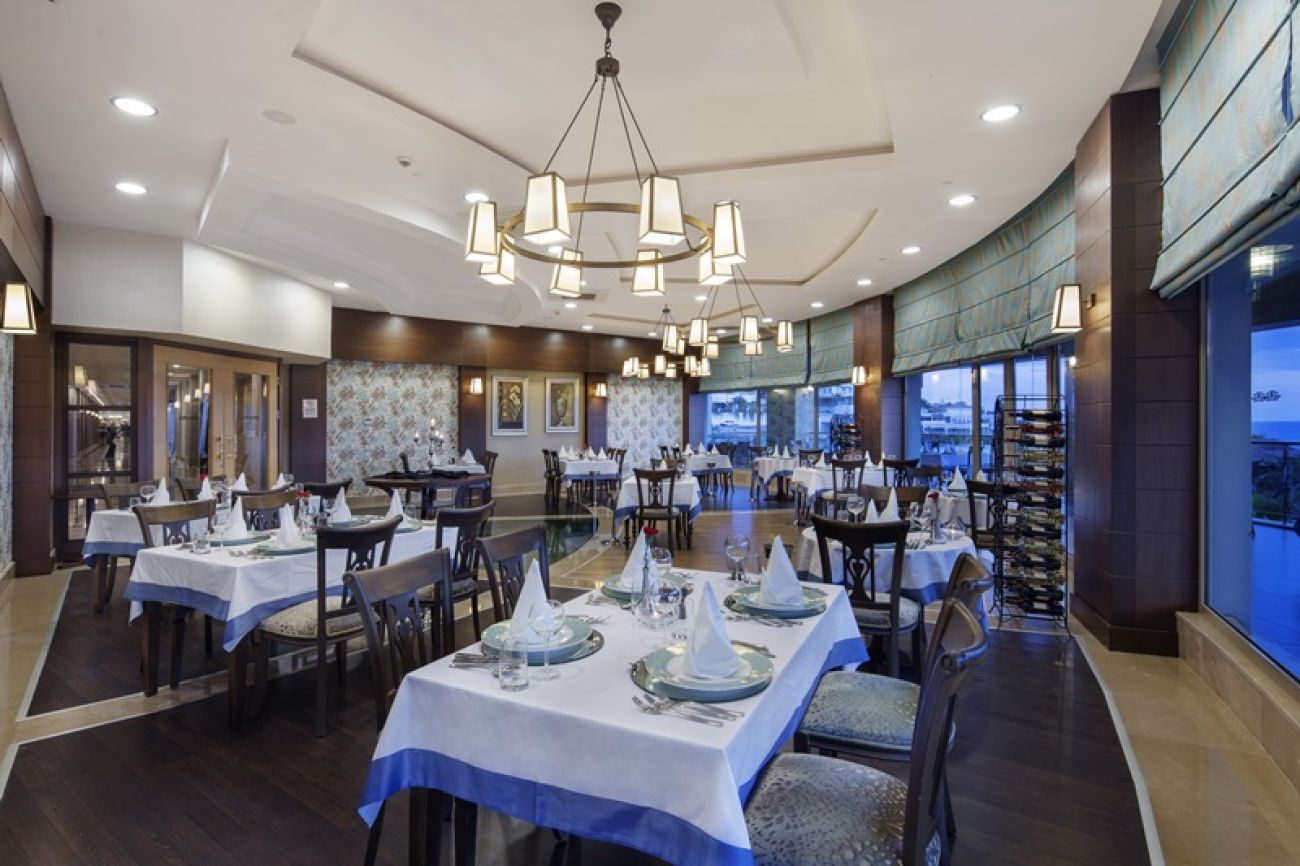 ALBA ROYAL HOTEL 5*