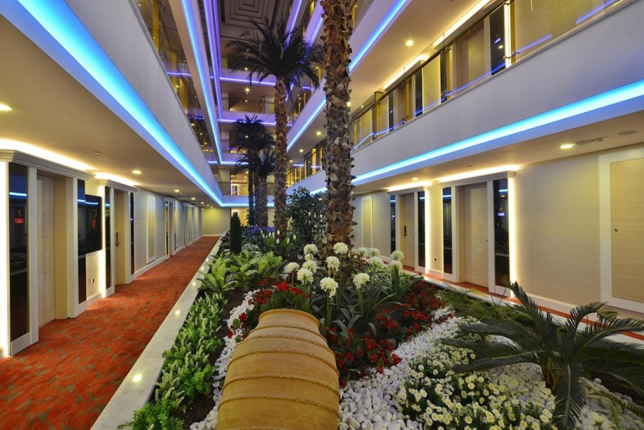 AZURA DELUXE RESORT&SPA 5*