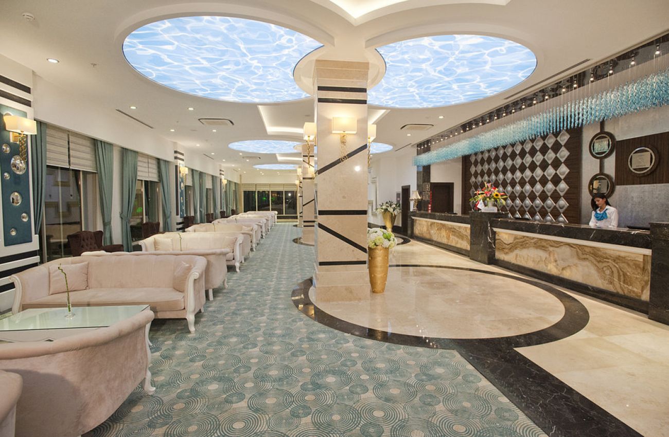 CRYSTAL WATERWORLD AQUA COLLECTION 5*