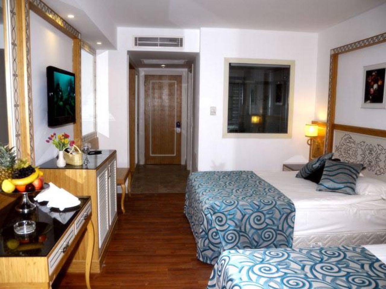 CRYSTAL WATERWORLD AQUA COLLECTION 5*
