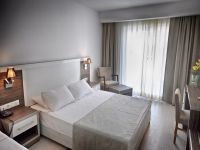 CLUB SHARK HOTEL 4*