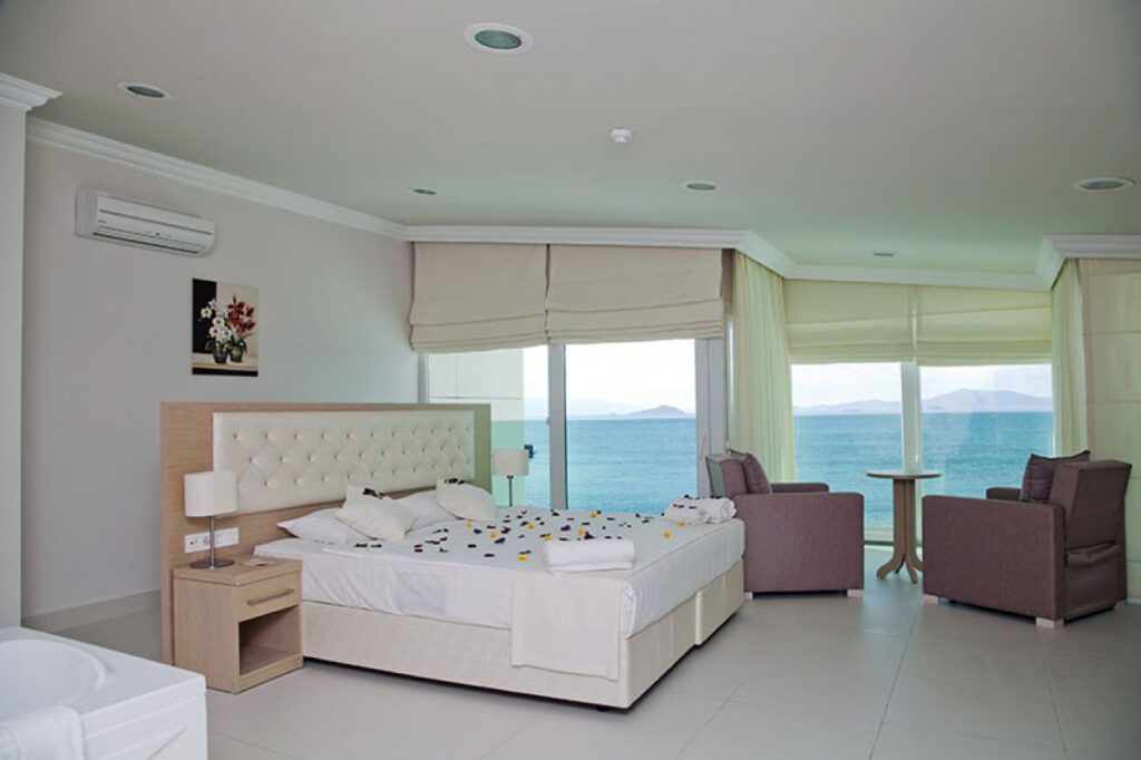DRAGUT POINT SOUTH 4*