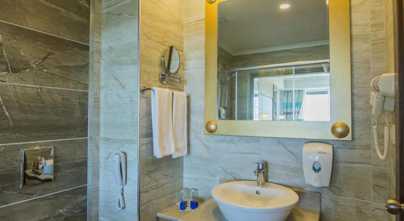 DREAM WORLD AQUA HOTEL 5*