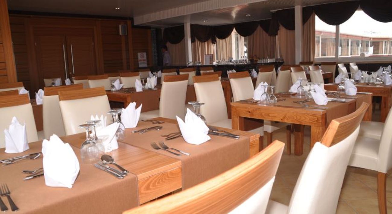 GALAXY BEACH HOTEL 4*