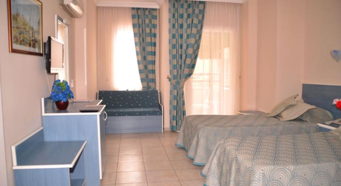 GALAXY BEACH HOTEL 4*
