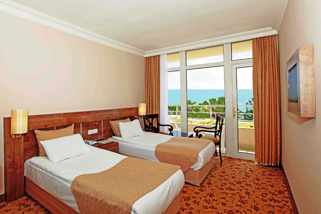 NERTON HOTEL 4*