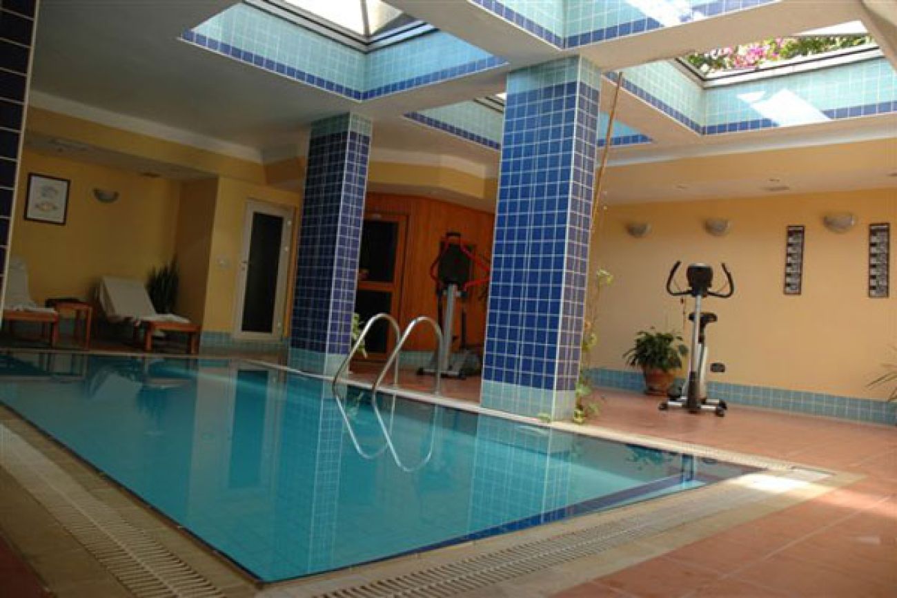 PERDIKIA 3*