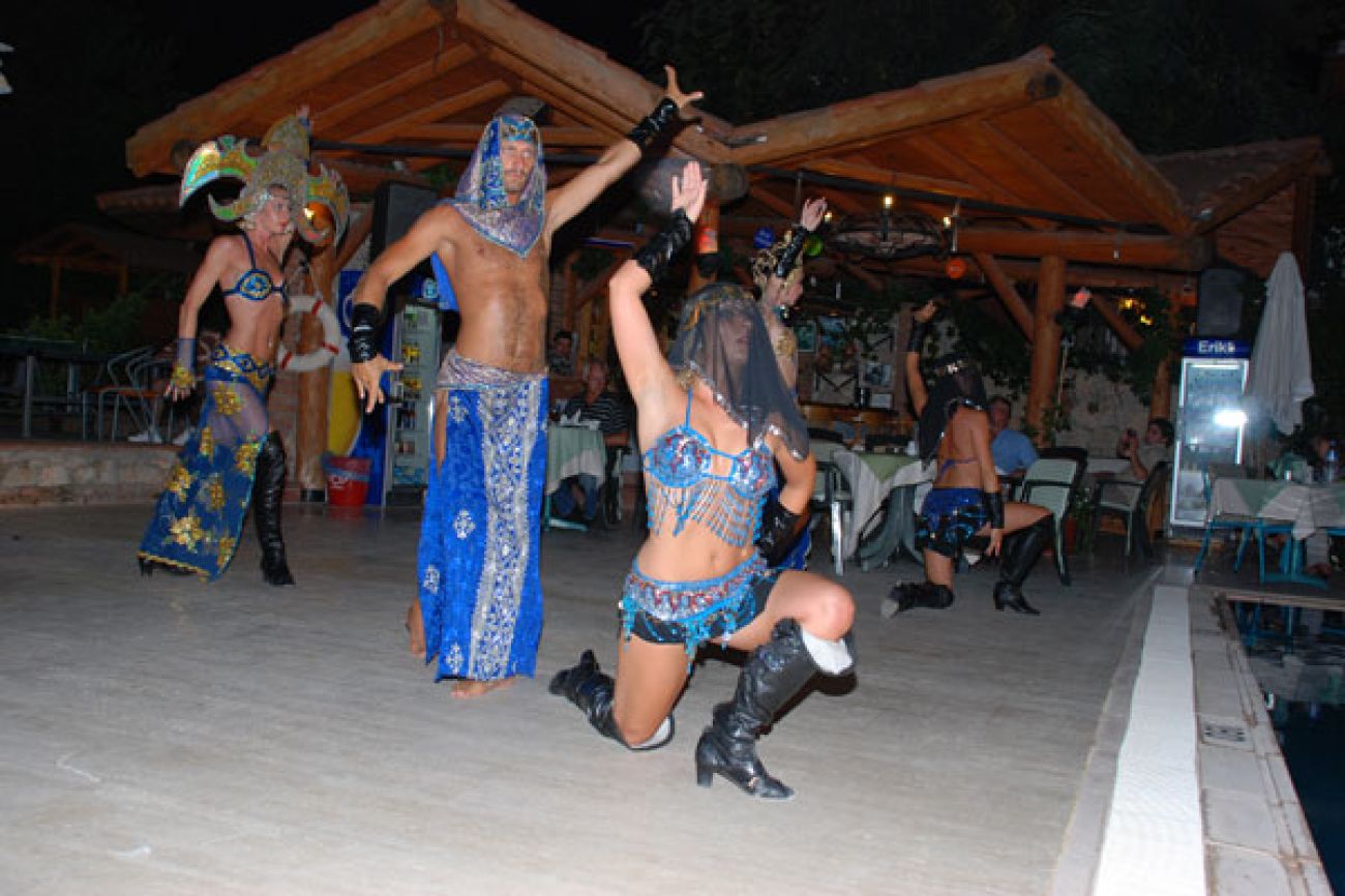 PERDIKIA 3*