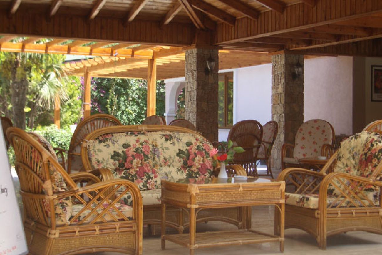 PERDIKIA 3*