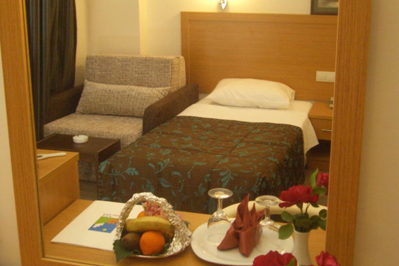 PERDIKIA 3*