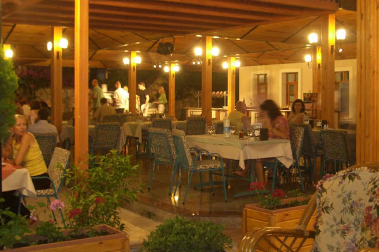 PERDIKIA 3*