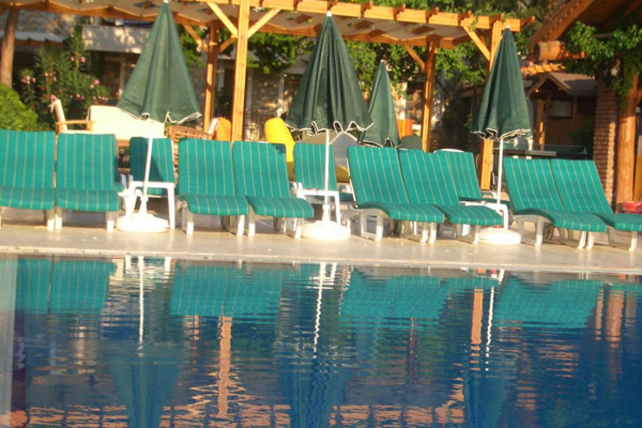 PERDIKIA 3*