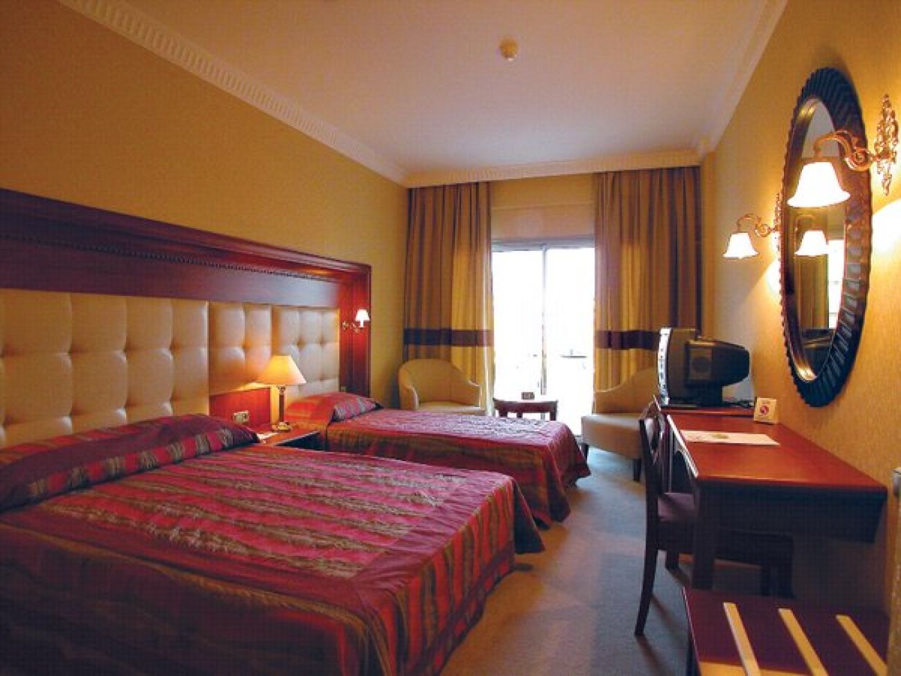 PINETA PARK DELUXE 4*