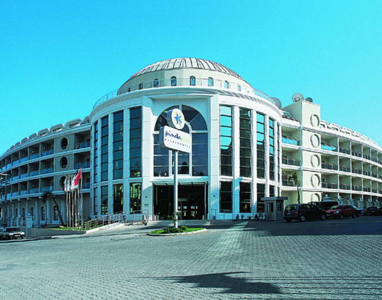 PINETA PARK DELUXE 4*