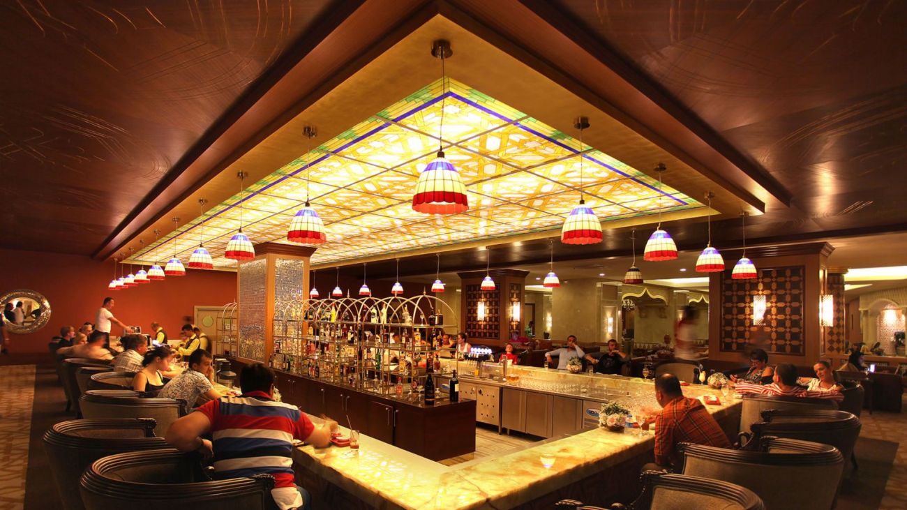 ROYAL ALHAMBRA PALACE HOTEL 5*