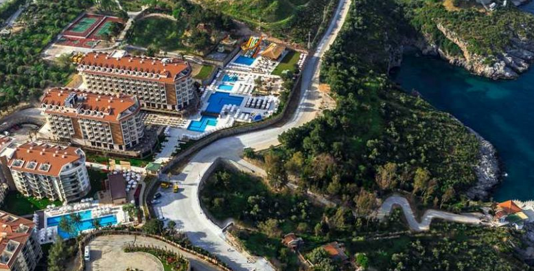 RAMADA RESORT BY WYNDHAM KUSADASI & GOLF 5*