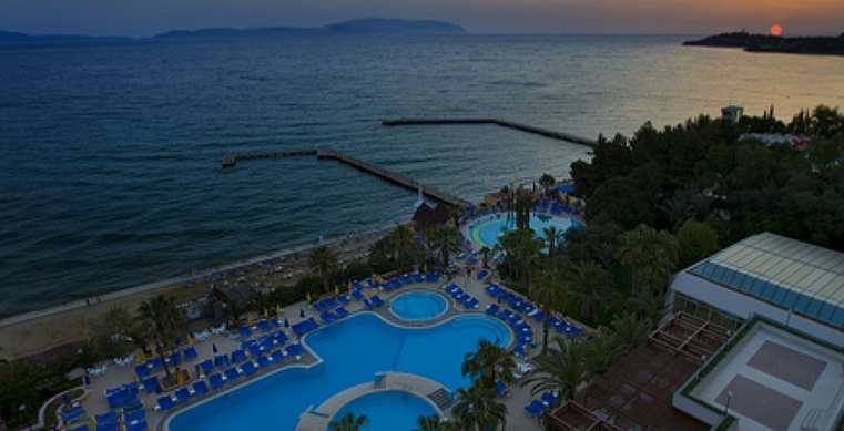Screenshot 2026-04-16 at 19-48-26 FANTASIA DE LUXE RESORT - Почивки Лято 2026 в КУШАДАСЪ Турция - 7 нощувки автобусна програма