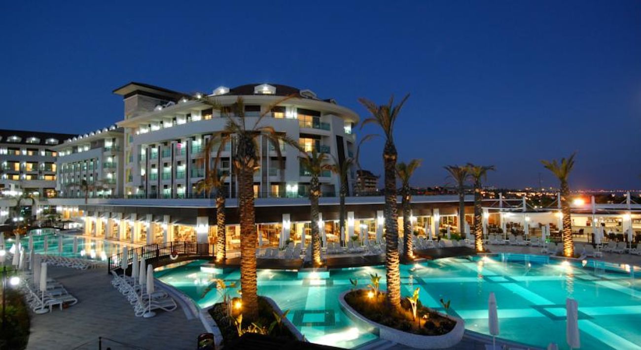 SUNIS EVREN BEACH RESORT HOTEL AND SPA 5*
