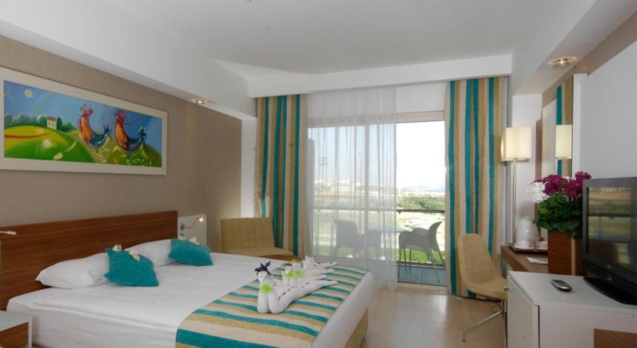 SUNIS EVREN BEACH RESORT HOTEL AND SPA 5*