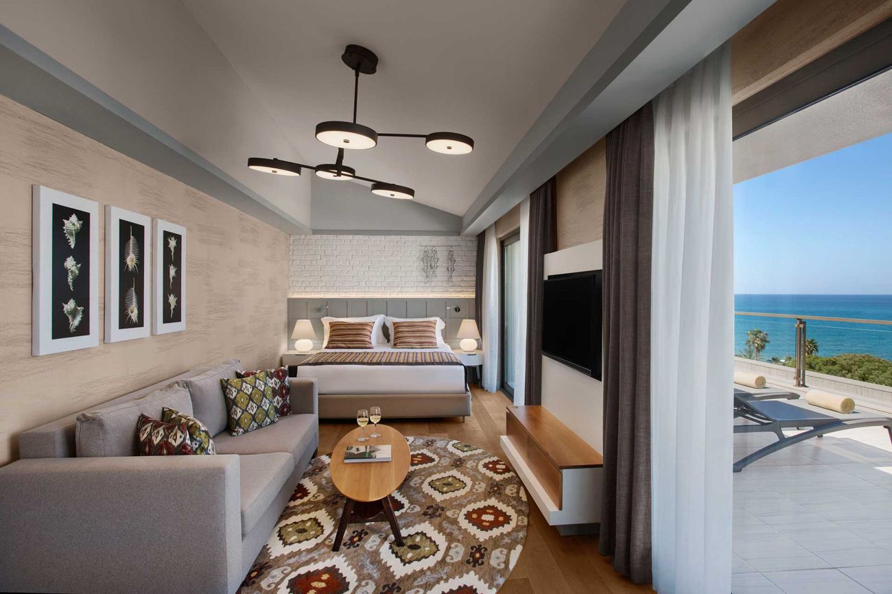 ACANTHUS & CENNET BARUT COLLECTION 5*