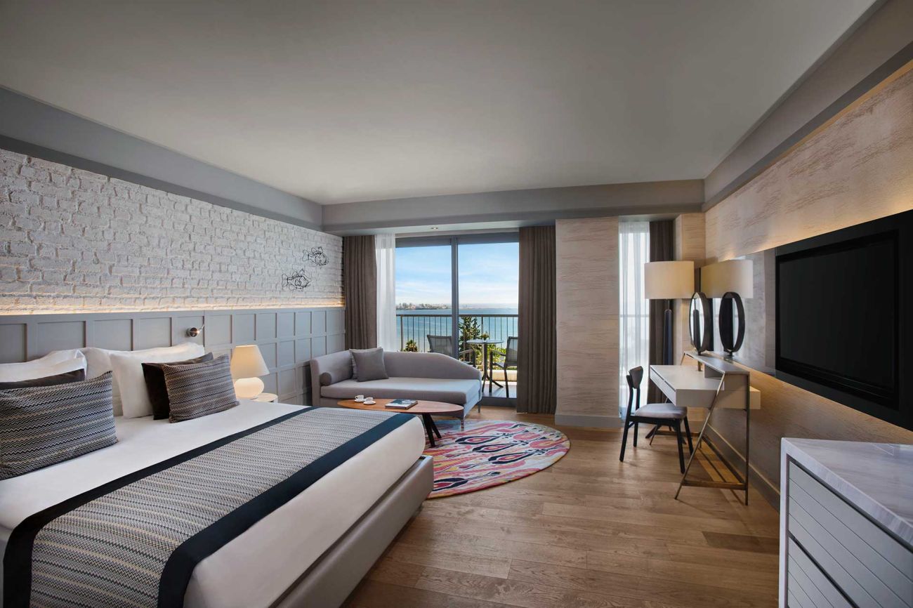 ACANTHUS & CENNET BARUT COLLECTION 5*