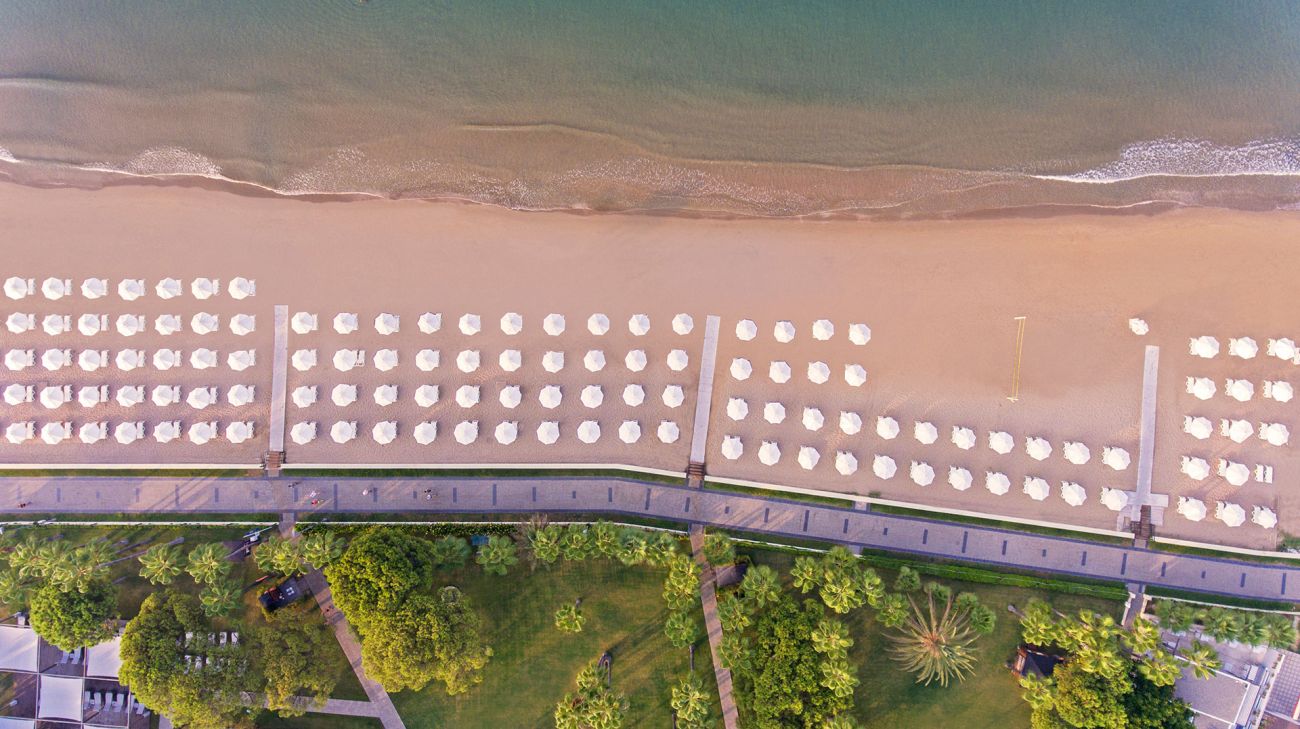 ACANTHUS & CENNET BARUT COLLECTION 5*