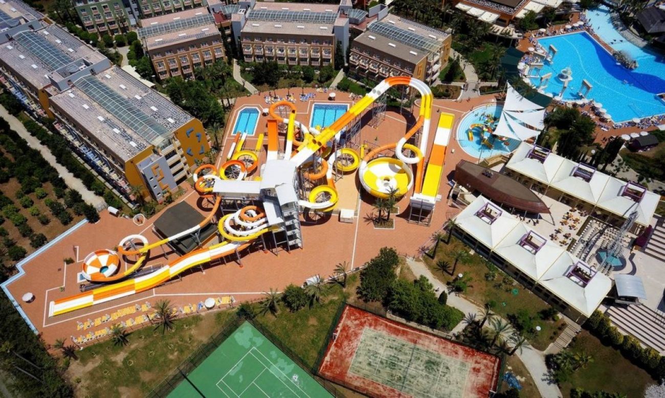 AQI PEGASOS WORLD 4*
