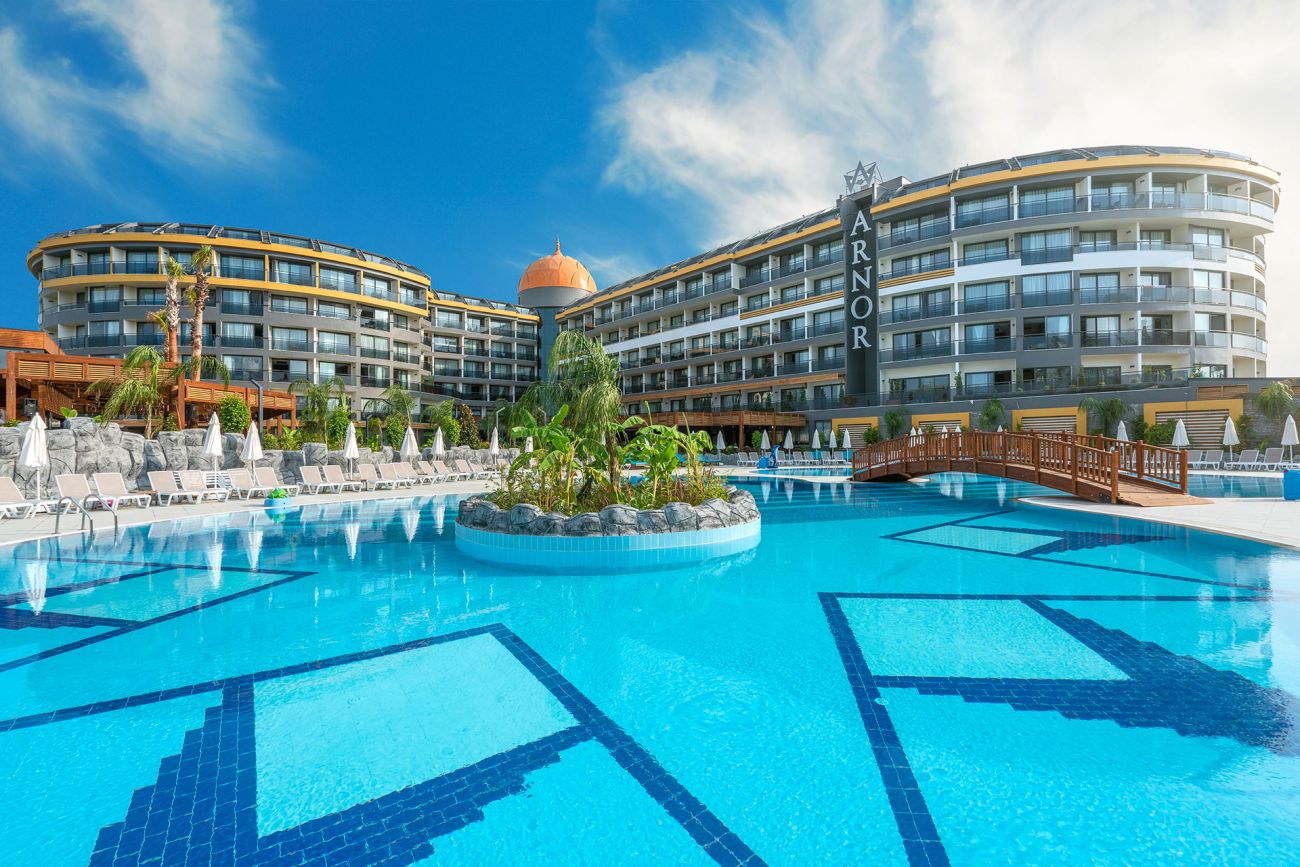 ARNOR DELUXE HOTEL&SPA 5*