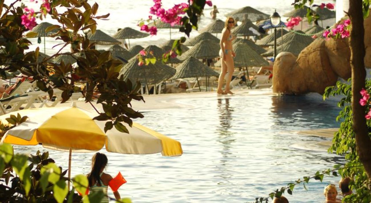 ASKA JUST IN BEACH HOTEL 5*