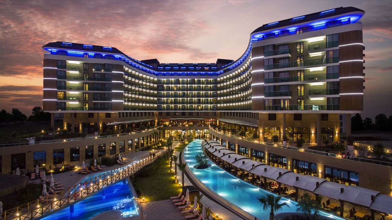 ASKA LARA RESORT & SPA 5*