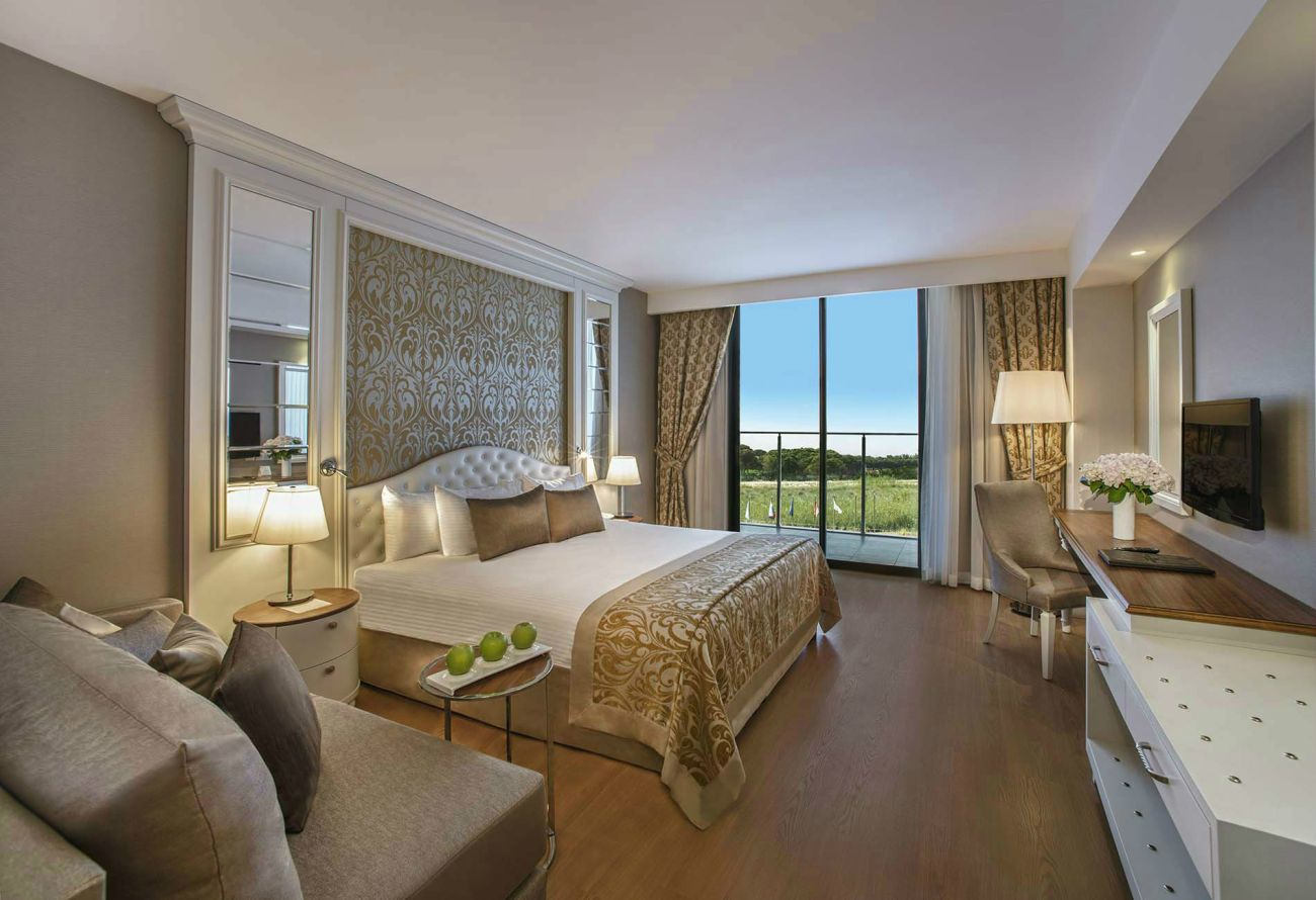 ASKA LARA RESORT & SPA 5*