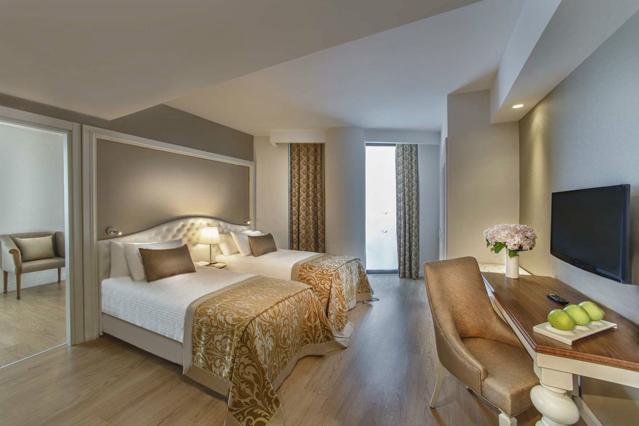 ASKA LARA RESORT & SPA 5*