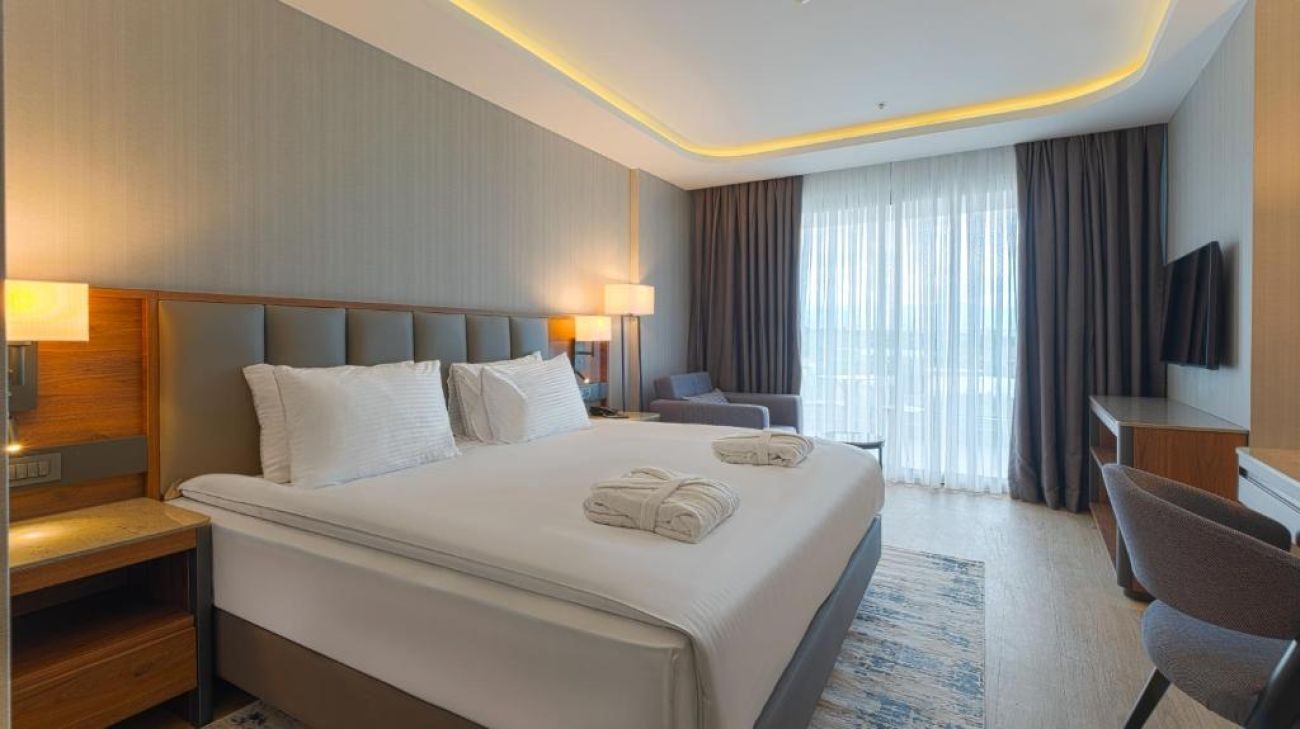 AZURA WORLD HOTEL 5*