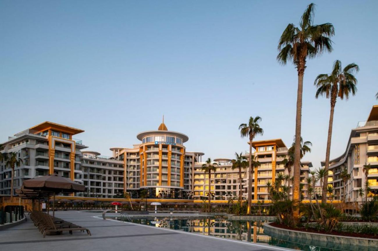 AZURA WORLD HOTEL 5*