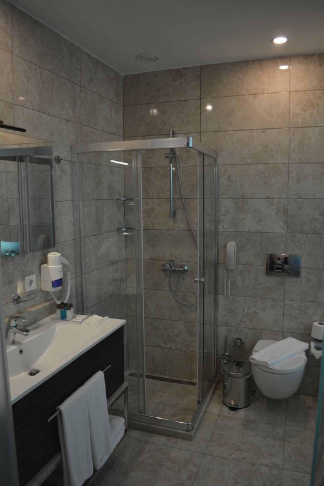BENDIS BEACH 4*