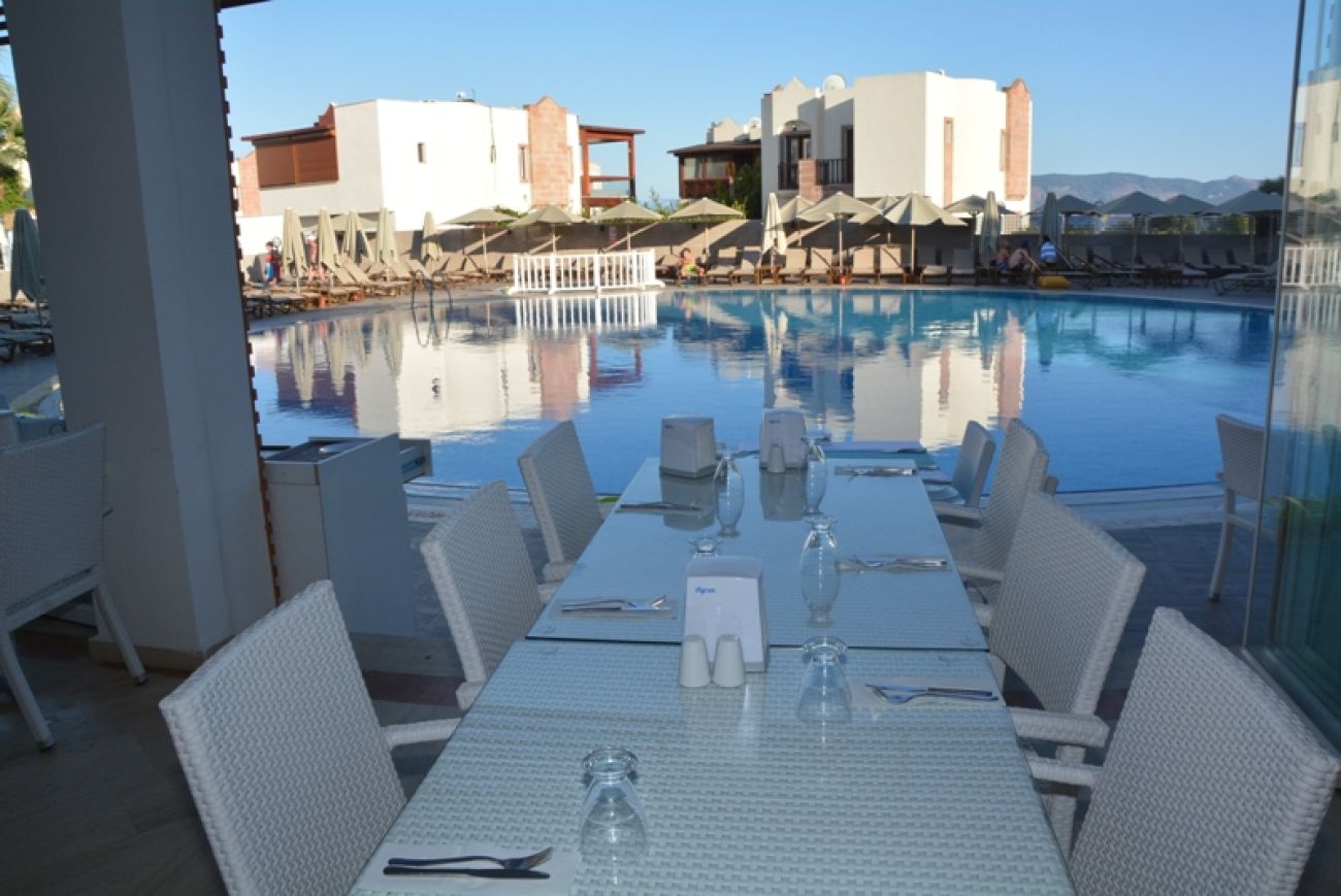 BENDIS BEACH 4*