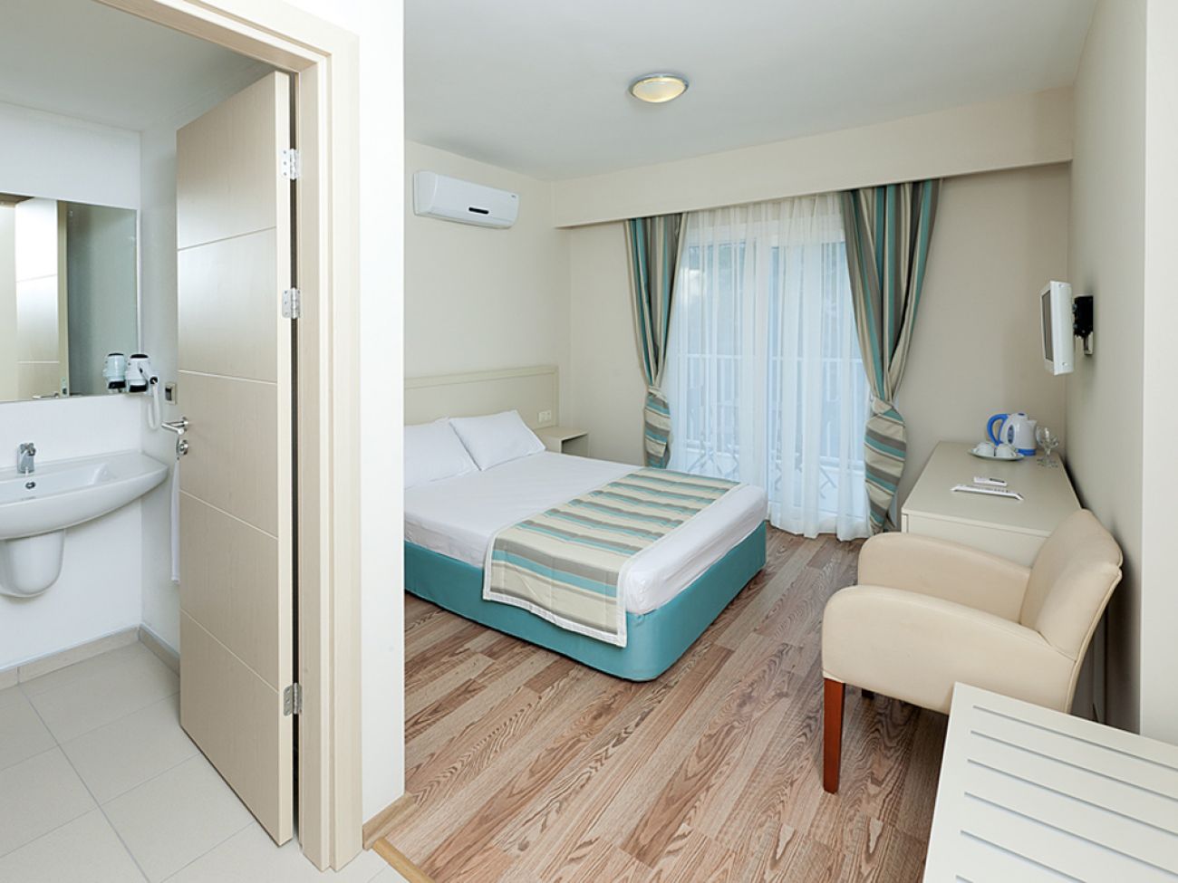 BODRUM BEACH RESORT 4*