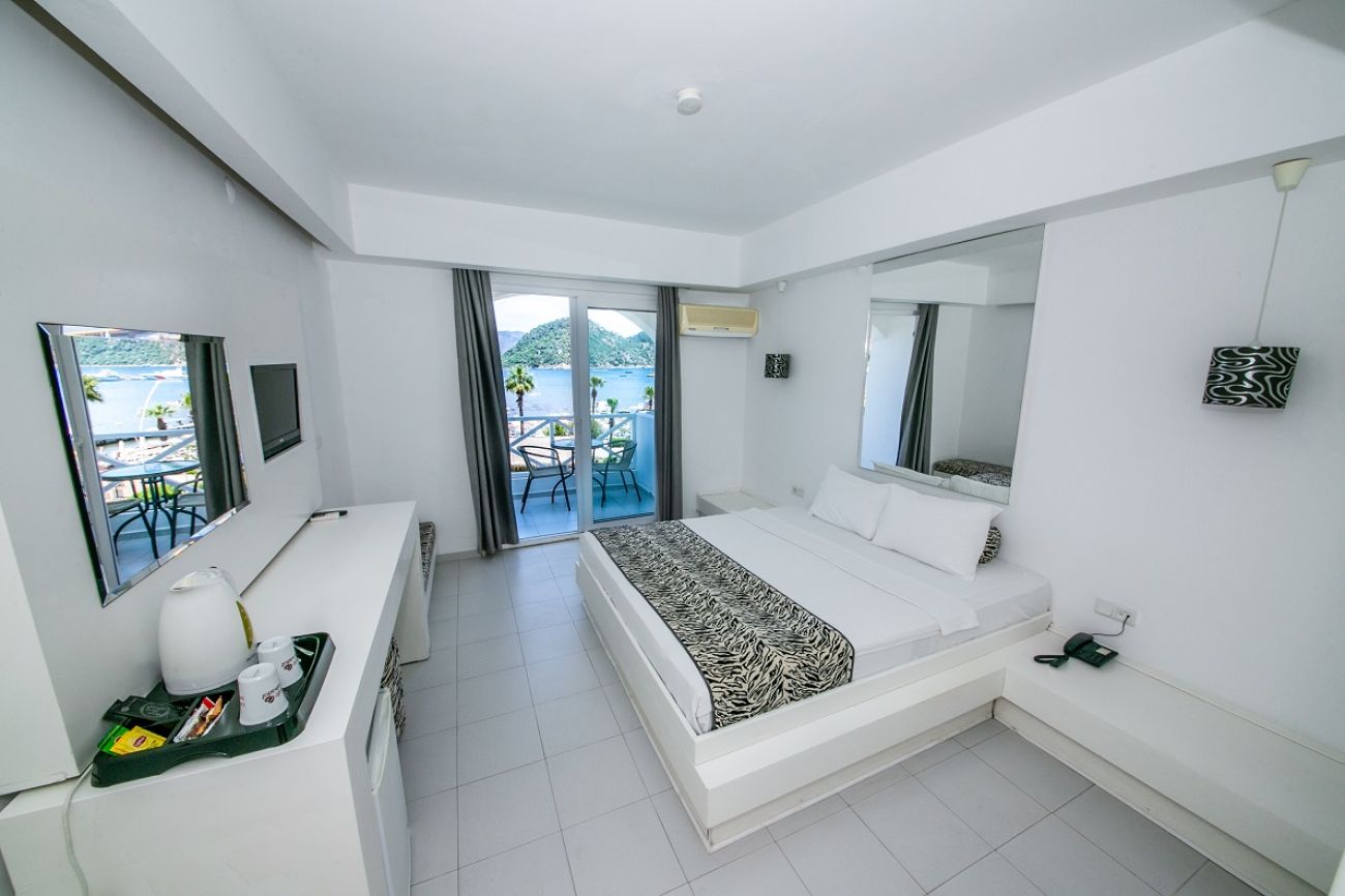 CASA & BLANCA BEACH HOTEL Adult only12+ 4*