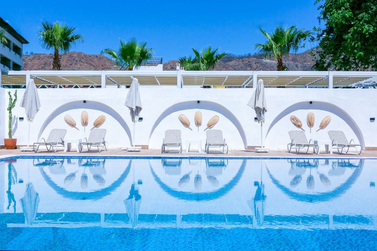 CASA & BLANCA BEACH HOTEL Adult only12+ 4*