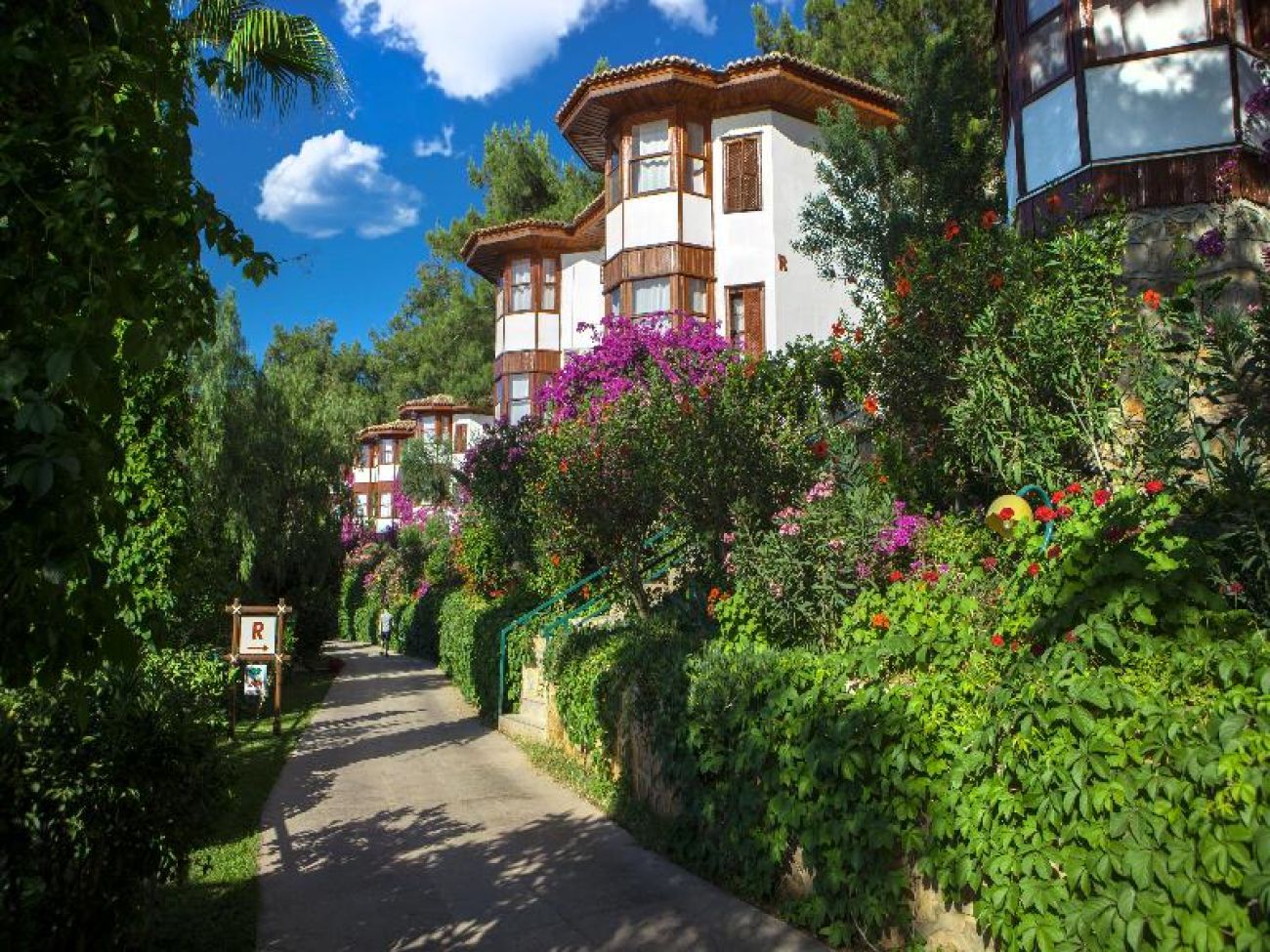CLUB HOTEL LETOONIA 5*