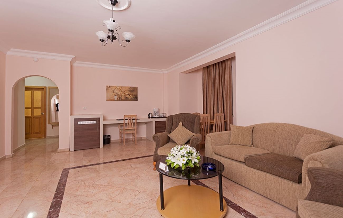 CLUB PARADISO RESORT HOTEL 5*