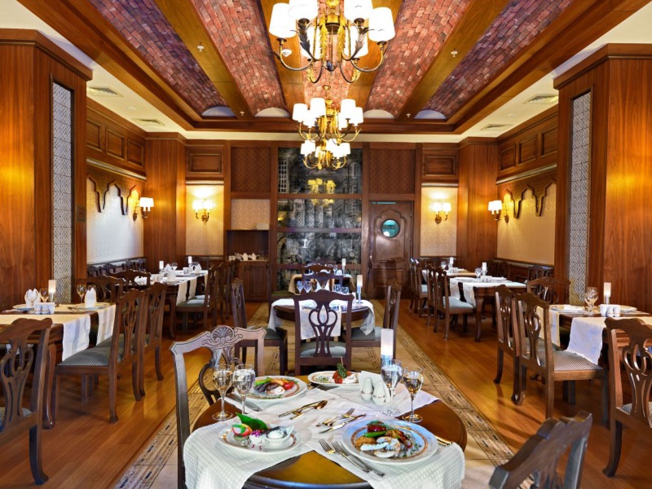 CRYSTAL DE LUXE COMFORT COLLECTION 5*