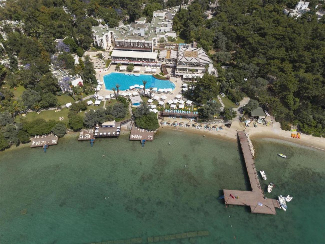 DoubleTree by Hilton Bodrum Isil Club Resort 5*