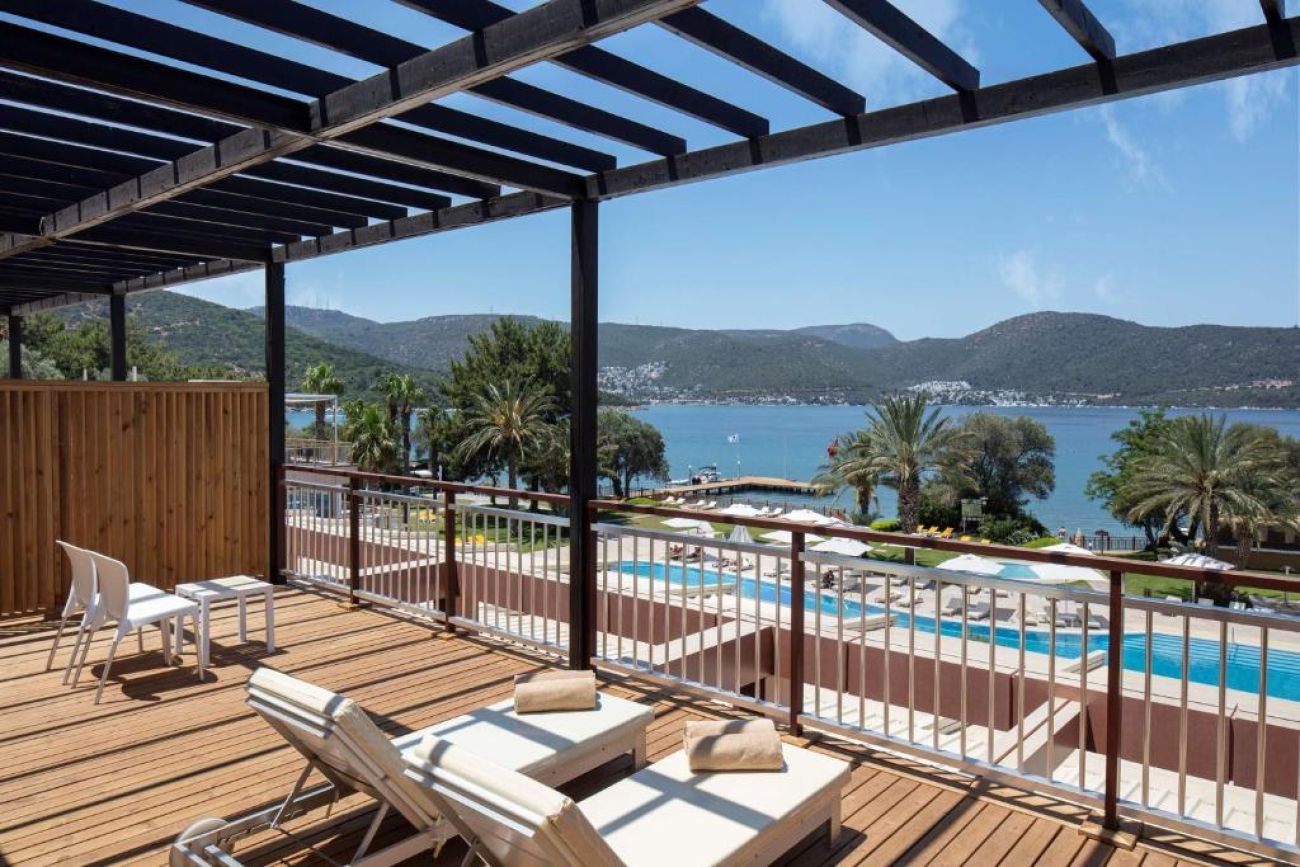 DoubleTree by Hilton Bodrum Isil Club Resort 5*