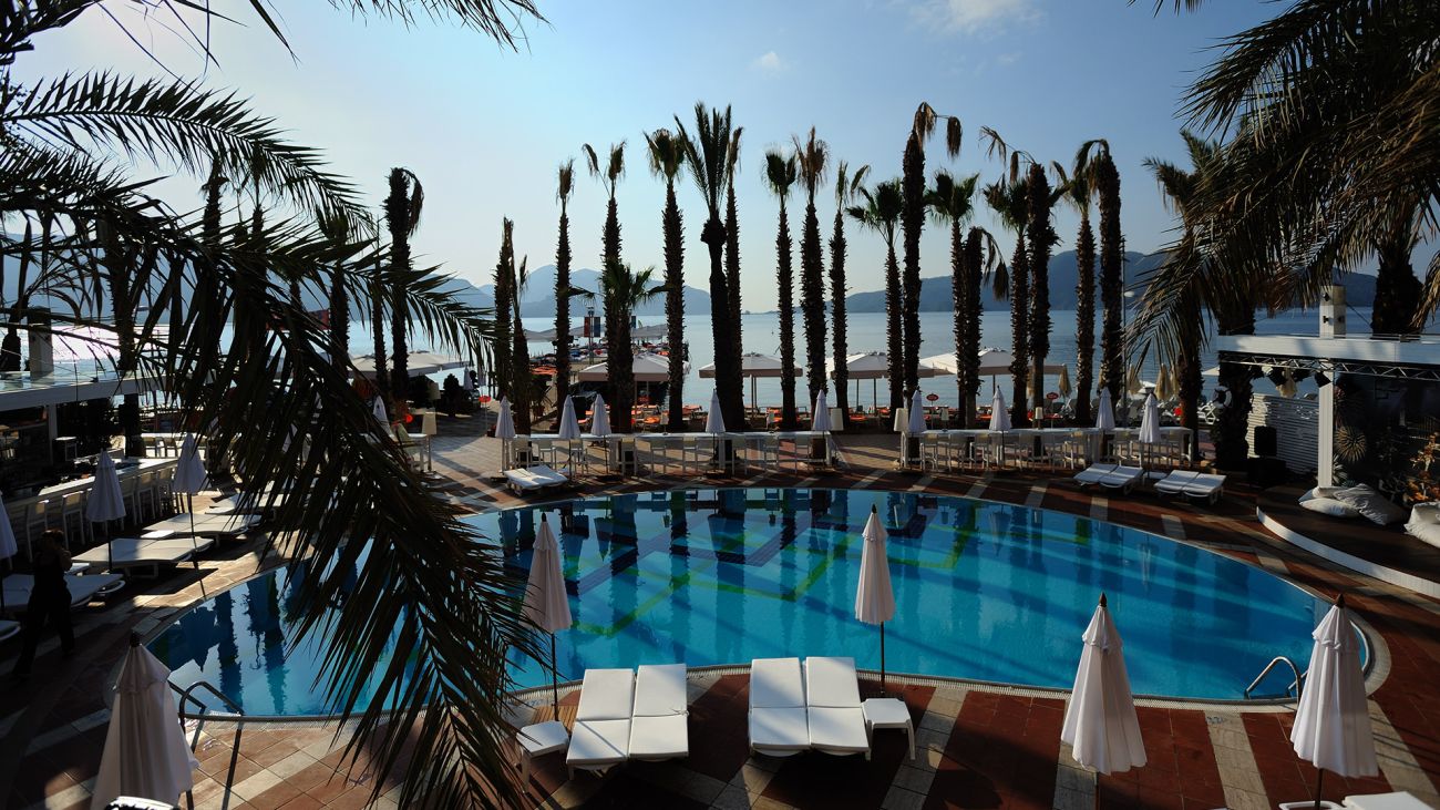 ELEGANCE HOTELS INTERNATIONAL 5*