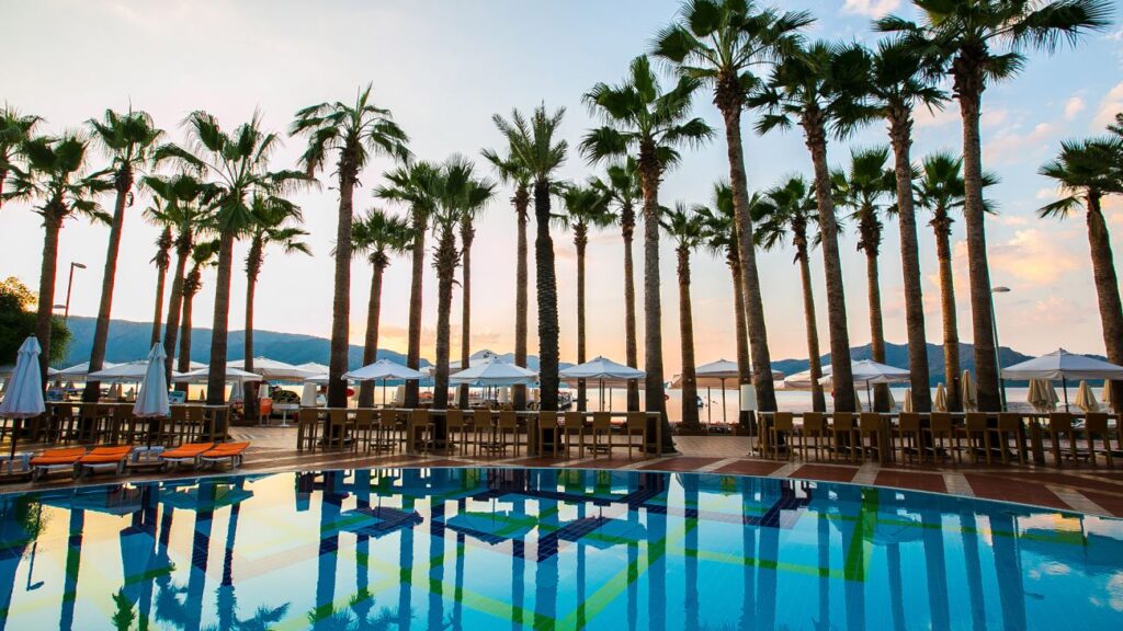 ELEGANCE HOTELS INTERNATIONAL 5*