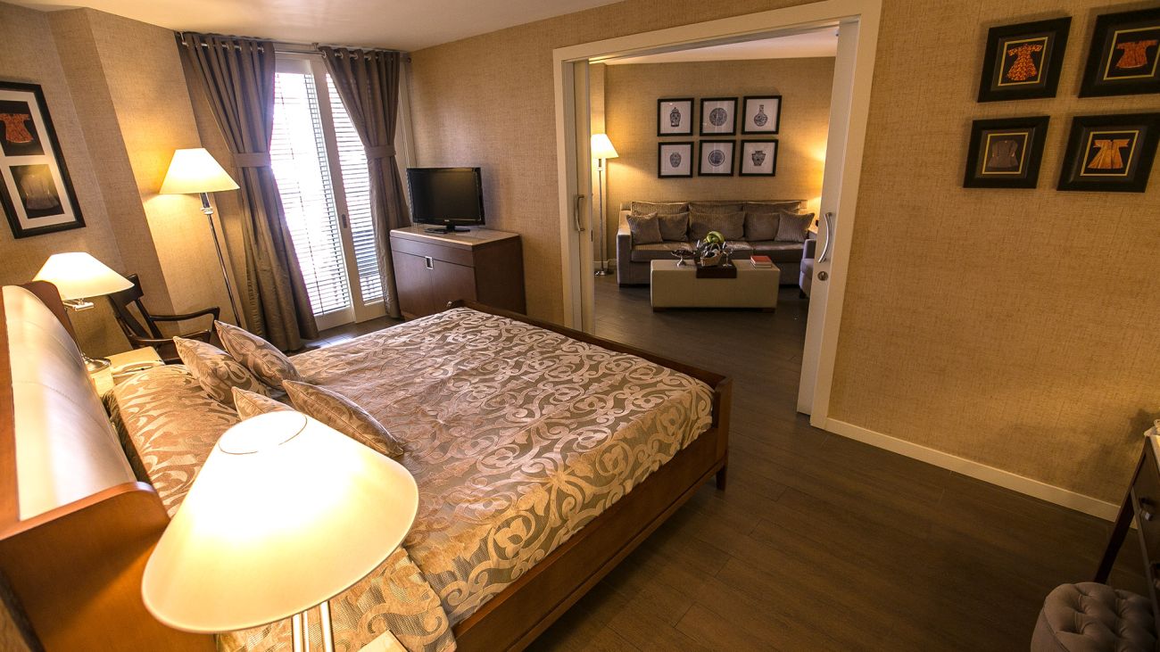 ELEGANCE HOTELS INTERNATIONAL 5*