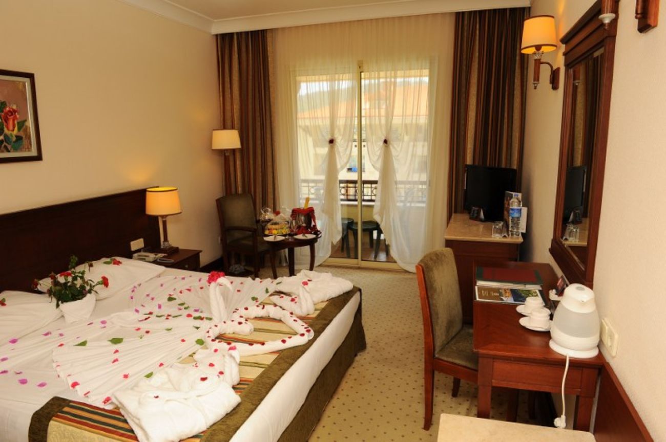 FAME RESIDENCE KEMER & SPA 5*